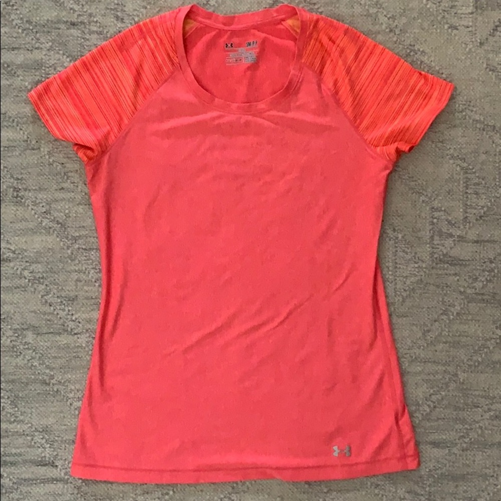 NWOT Under Armour  Heat Gear Top Sz Sm